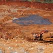 Pemberian Izin Ormas Mengelola Tambang Cacat undang-Undang (REUTERS/Ajeng Dinar Ulfiana)