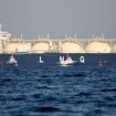 Kapal LNG (Antara).