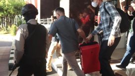 KPK Geledah Kantor Pemprov Jatim (Doc. ANTARA Foto)