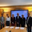 Eks Direktur Strategi dan Pengembangan Bisnis PGN, Heru Setiawan (keempat dari sebelah kanan), Direktur Keuangan Pertamina, Emma Sri Martini (ketiga dari sebelah kanan), Eks Dirut PGN) M Haryo Yunianto(kedua dari sebelah kanan) (Foto: PGN).