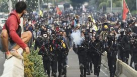 Aksi Pengamanan Demonstrasi oleh Polisi (Doc. Detik)