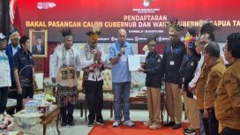 Pasangan Matius Derek Fakhiri dan Aryoko Rumaropen (Istimewa)