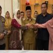 Guru Supriyani Melakukan Mediasi Difasilitasi Bupati Surunuddin Dangga (Istimewa) 