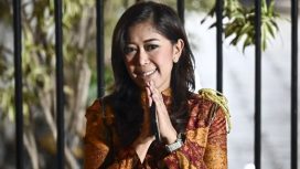 Menteri Komunikasi dan Digital RI, Meutya Hafid wajibkan Meta, Tiktok, X & Instagram bantu Indonesia perangi judi online. (Foto: Antara)