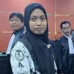 Guru honorer di SD Negeri 4 Baito, Supriyani,