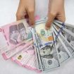Ilustrasi anjlok Rupiah terhadap Dolar Amerika Serikat.