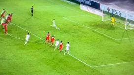 Eksekusi penalti pemain Filipina berhasil menjebol gawang Indonesia. (Indonesiawatch.id/Ist)