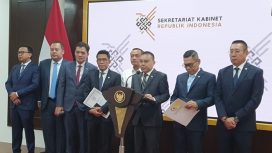 Para anggota DPR RI bertemu dengan Presiden Prabowo Subianto untuk membahas tentang implementasi kebijakan penerapan Pajak Pertambahan Nilai (PPN) 12% di Istana Negara, (05/12).