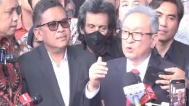 Kuasa hukum tersangka Hasto Kristiyanto, Maqdir Ismail, memberikan keterangan kepada wartawan di Jakarta, Senin, (13/1/2025). (Indonesiawatch.id/Ist)