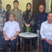 Prof Paiman Raharjo dan Presiden ke-7 RI, Joko Widodo. (Foto: murianetwork.com)